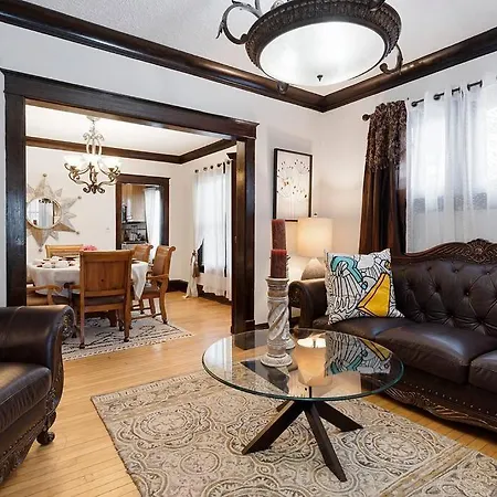 Amazing Traditional Home South Minneapolis